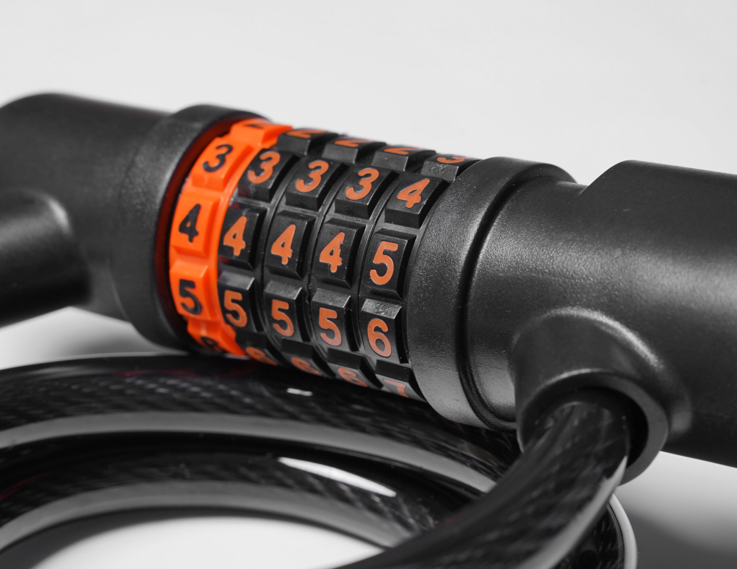 Tektalk 5-Digit Password Lock for Bicycle, Portable Anti-Theft Chain Lock with Tail Light for Mountain Bike, Road Bike, and Cycling - Image 2